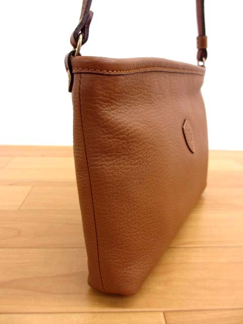 美品 フェリージ シュリンクレザー サコッシュ ブラウン 15/47/1/LD+DS