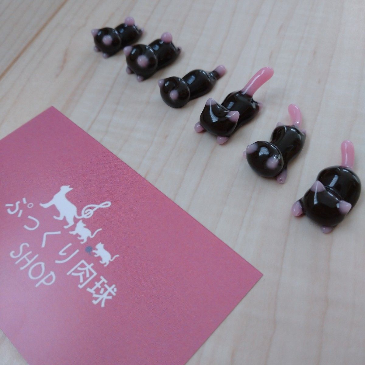 【オーダー】ミルクチョコベース 苺&ミルクチョコ 猫ちゃんマスクチャーム