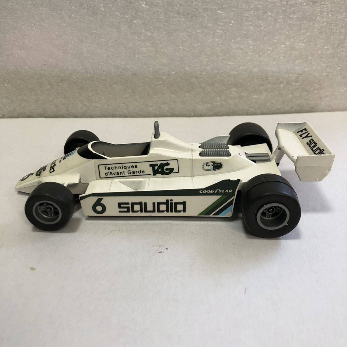 激レア希少！ホットウィール ！WILLIAMS FW08！1/25スケール！MADE IN ITALY製！ダイキャストミニカー！当時物！入手困難モデル！_画像5