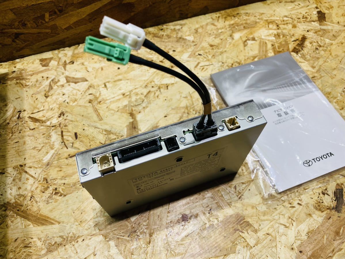 ☆美品☆ トヨタ純正 T-Connect Tコネクト ナビキット ディスプレイ