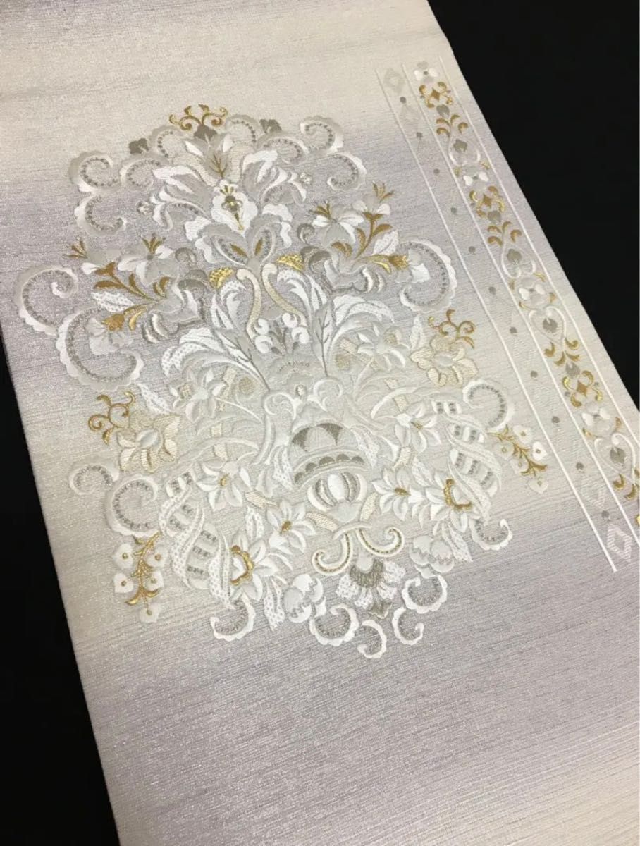 スーパーSALE価格 女性のロマン 総刺繍の袋帯 未使用 新品同様