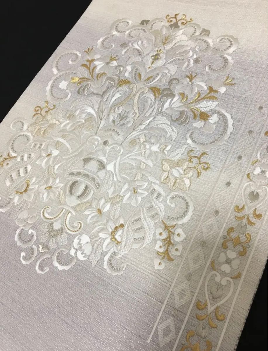 スーパーSALE価格 女性のロマン 総刺繍の袋帯 未使用 新品同様
