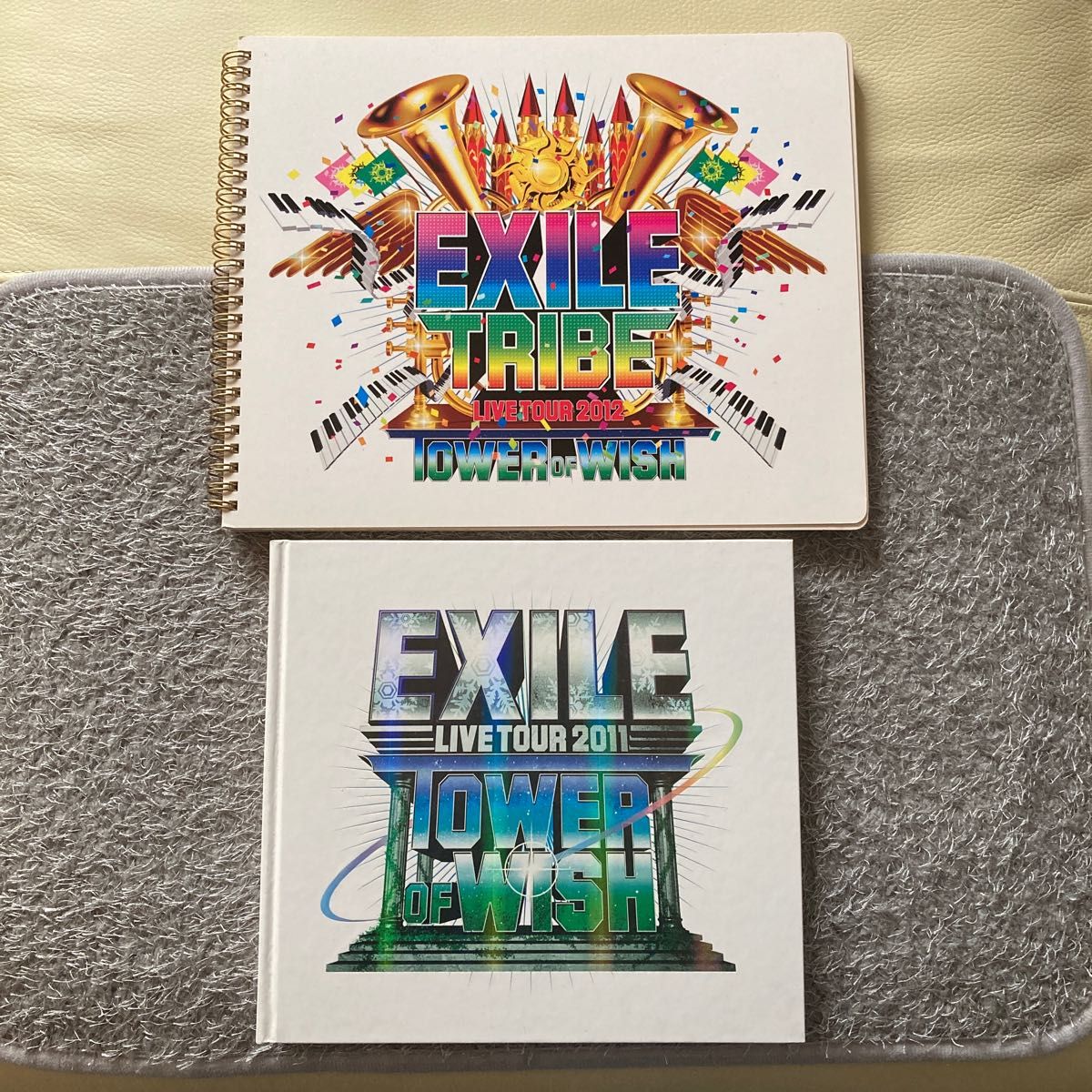 (写真集) パンフ) EXILE TRIBE LIVE TOUR 2011、2012 TOWER OF WISH  2冊