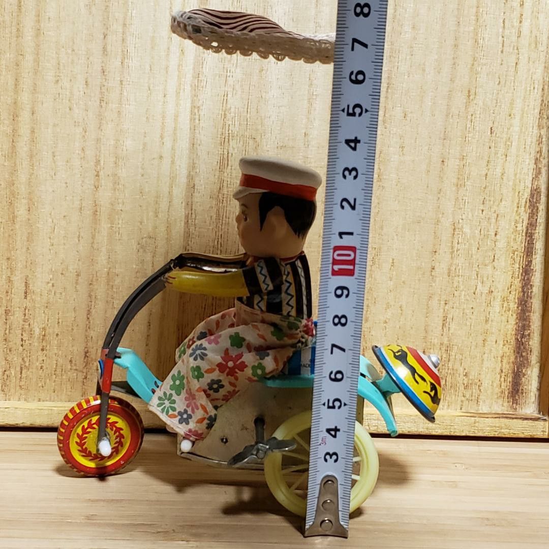 レトロ　ブリキ　人形　／　おもちゃ　China　昭和