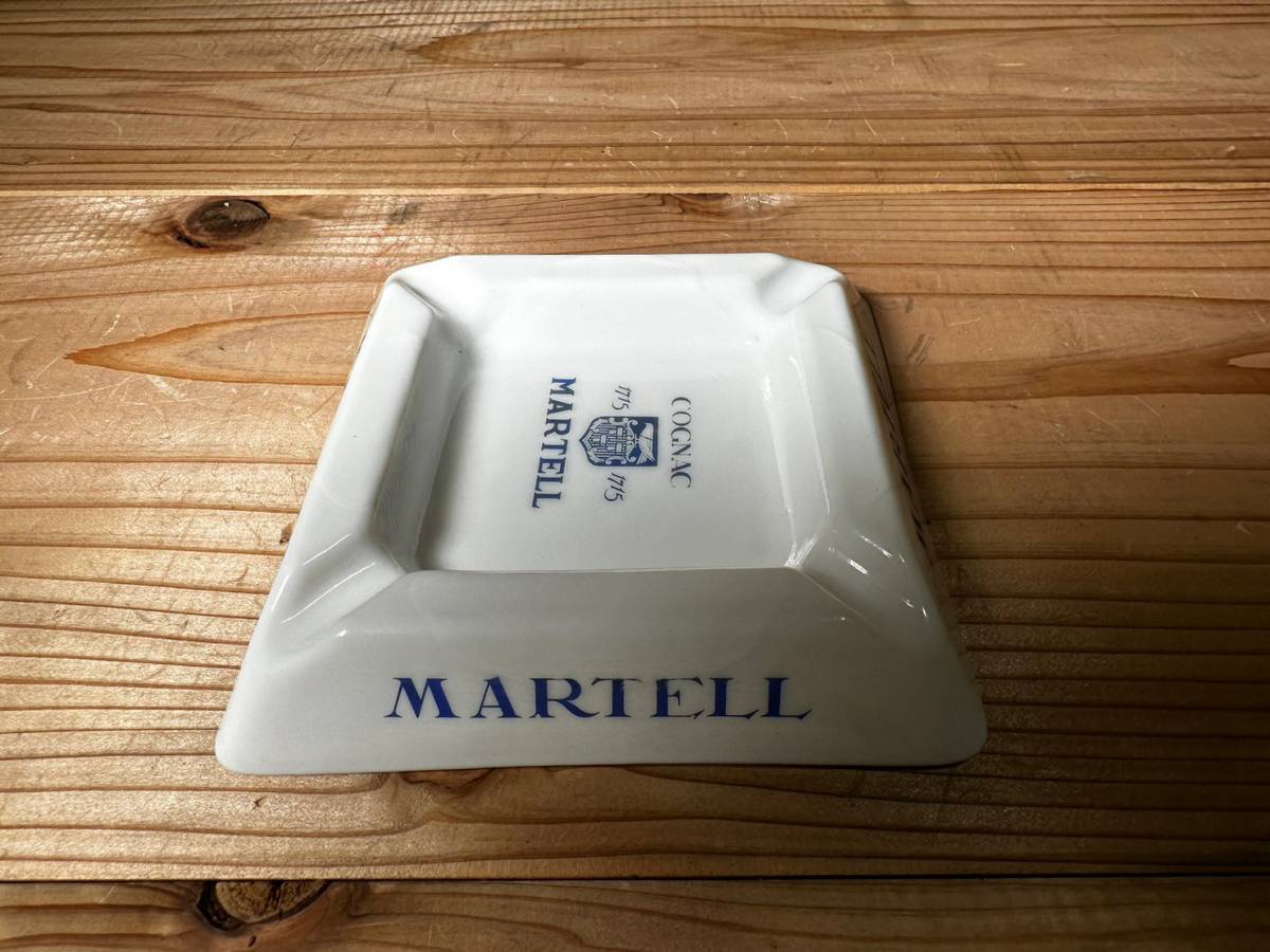 『MARTELL』マーテル ガラス灰皿 灰皿 アシュトレイ トレイ ミルクガラス 青文字 1960s フランス製 ヴィンテージ ビンテージ アンティーク_画像6