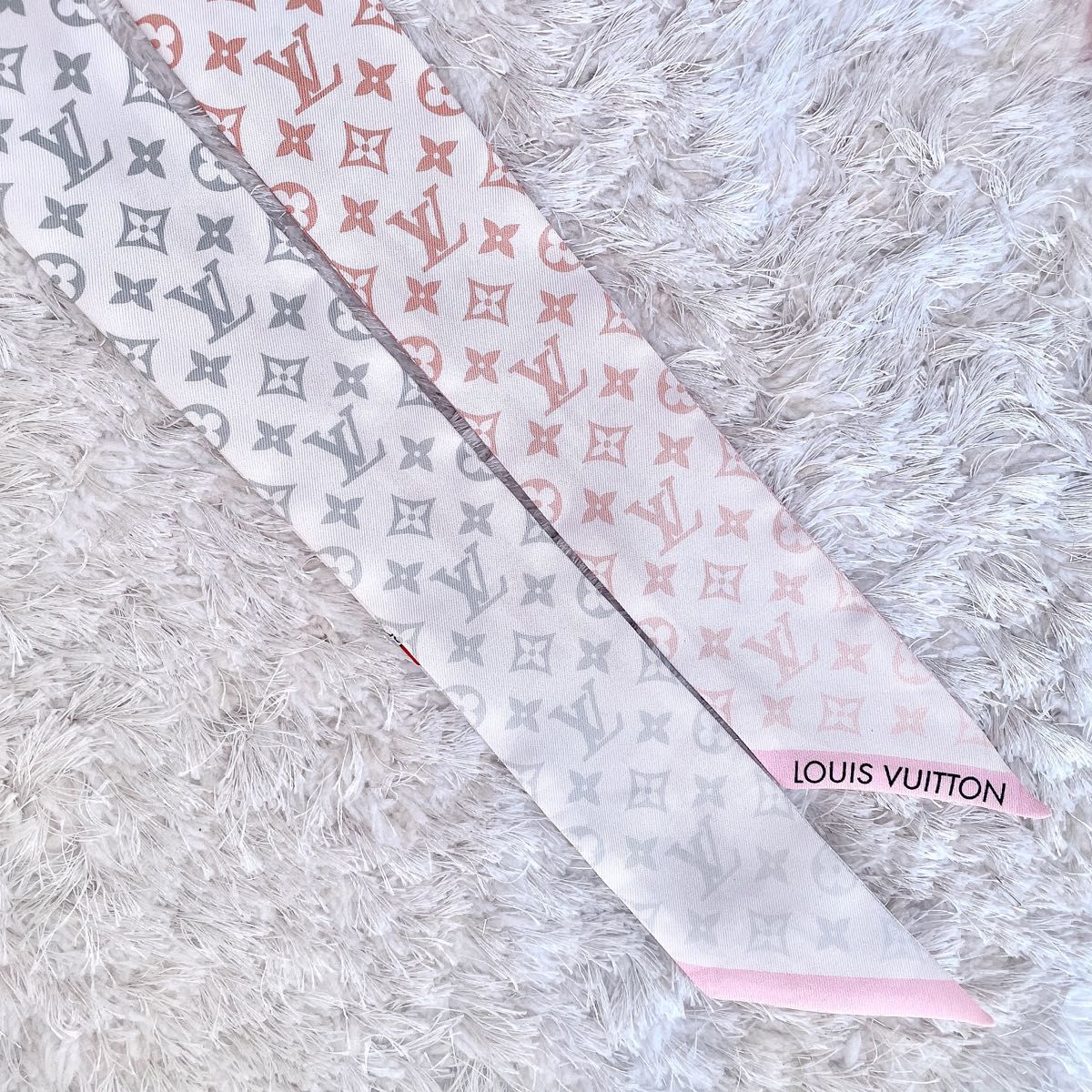 LOUIS VUITTON ルイヴィトン シルク バンダナ バンドー スカーフ LOUIS VUITTON ルイヴィトン シルク バンダナ バンドー スカーフ