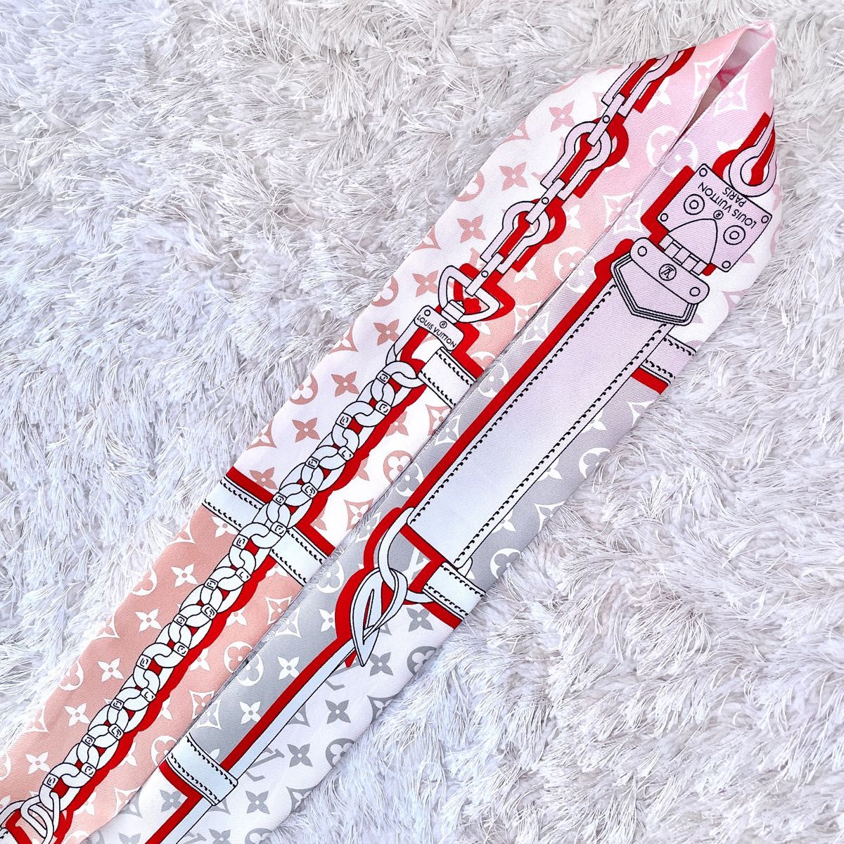 LOUIS VUITTON ルイヴィトン シルク バンダナ バンドー スカーフ LOUIS VUITTON ルイヴィトン シルク バンダナ バンドー スカーフ