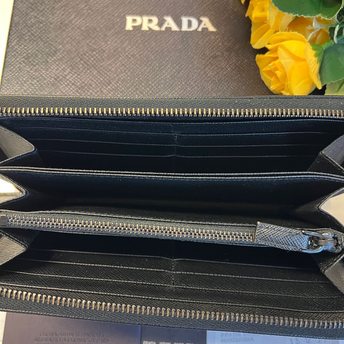 新品同様 プラダ PRADA 財布 長財布 ナイロン ラウンドファスナー