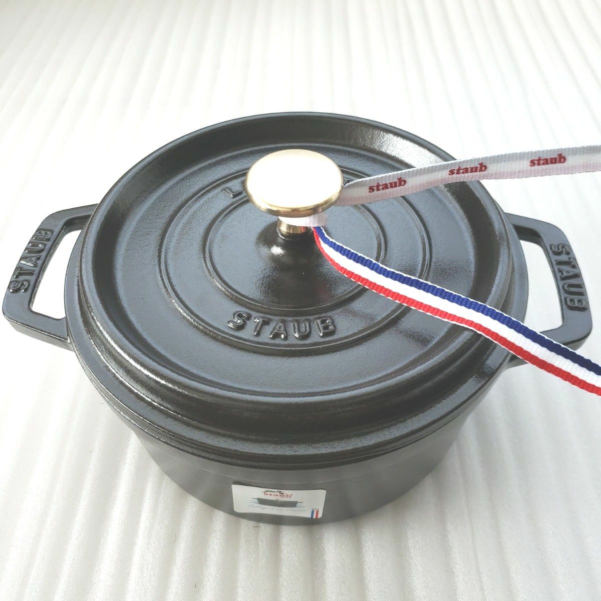 新品(未使用)】STAUB ストウブ ピコ・ココット ラウンド 18cm（黒