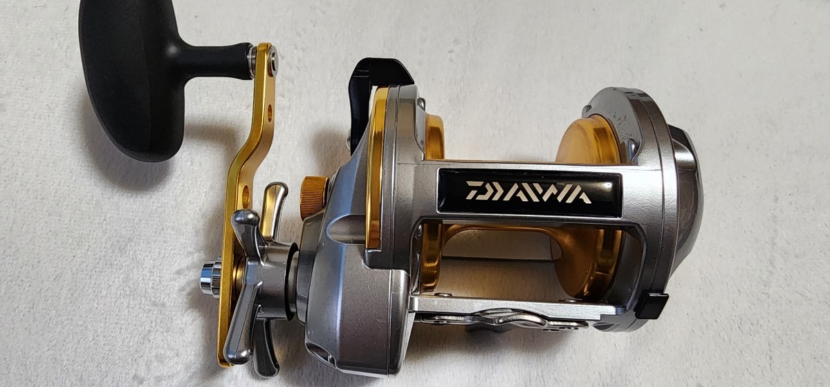 超美品中古品 DAIWA ダイワ 12 SEALINE シーライン石鯛 40 (収納袋、化粧箱、その他付き)_画像2