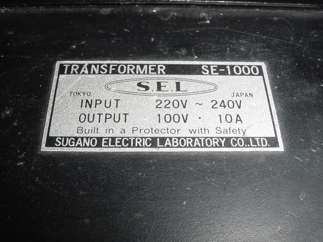 *SUGANO ELECTRIC LABORATORY CO., LTD(SEL) made in Japan . pressure trance, input :220V~240V- output :100V 10A,1000VA,SE-1000 ( operation verification ending )* used 