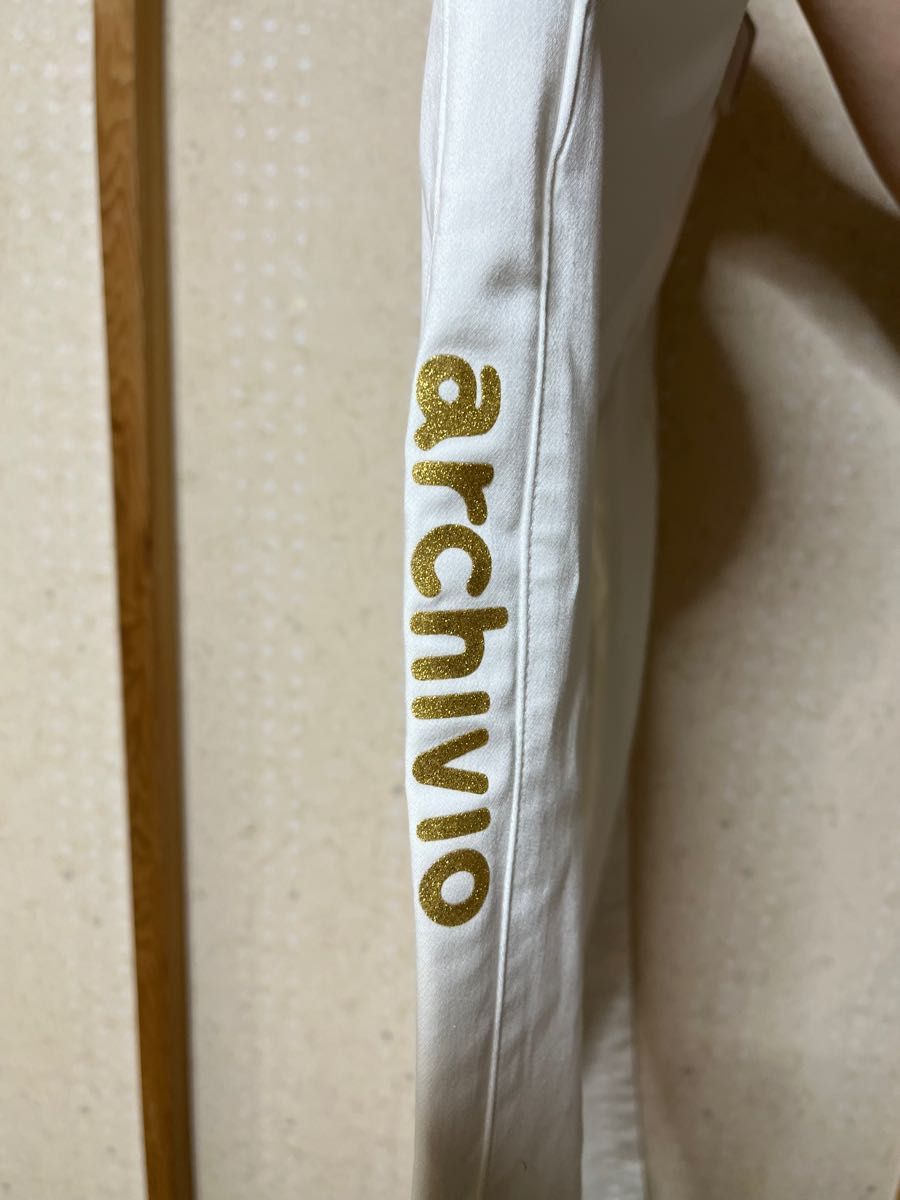 新品未使用 アルチビオ レディースゴルフウェア パンツ サイズ40 新品未使用 アルチビオ レディースゴルフウェア パンツ サイズ40