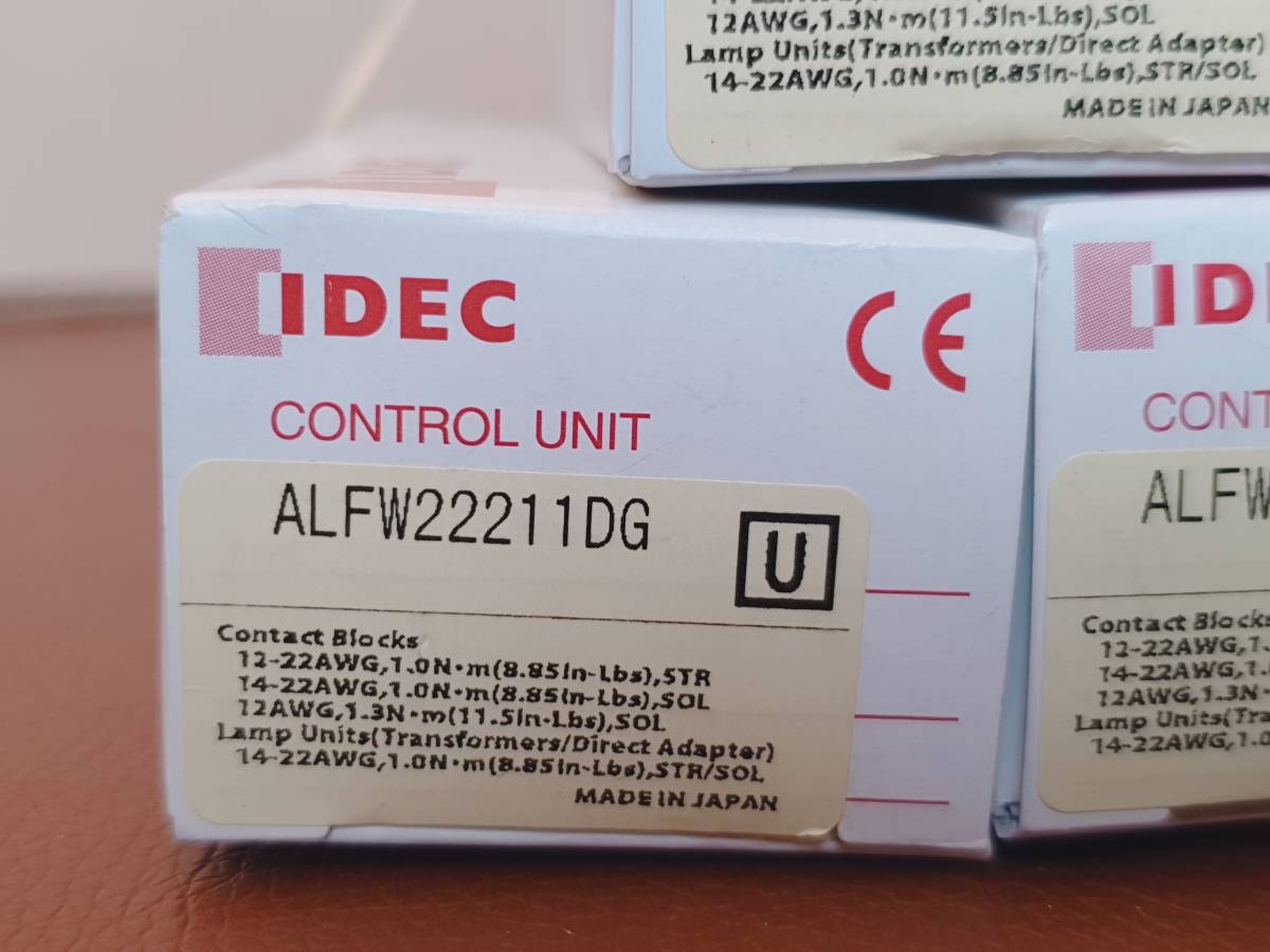 [ new goods ] unopened unused IDEC ALFW22211DG φ22 TW series illumination pushed button switch . shape f Luger do attaching AC/DC24V ALFW22211DG 3 point set 
