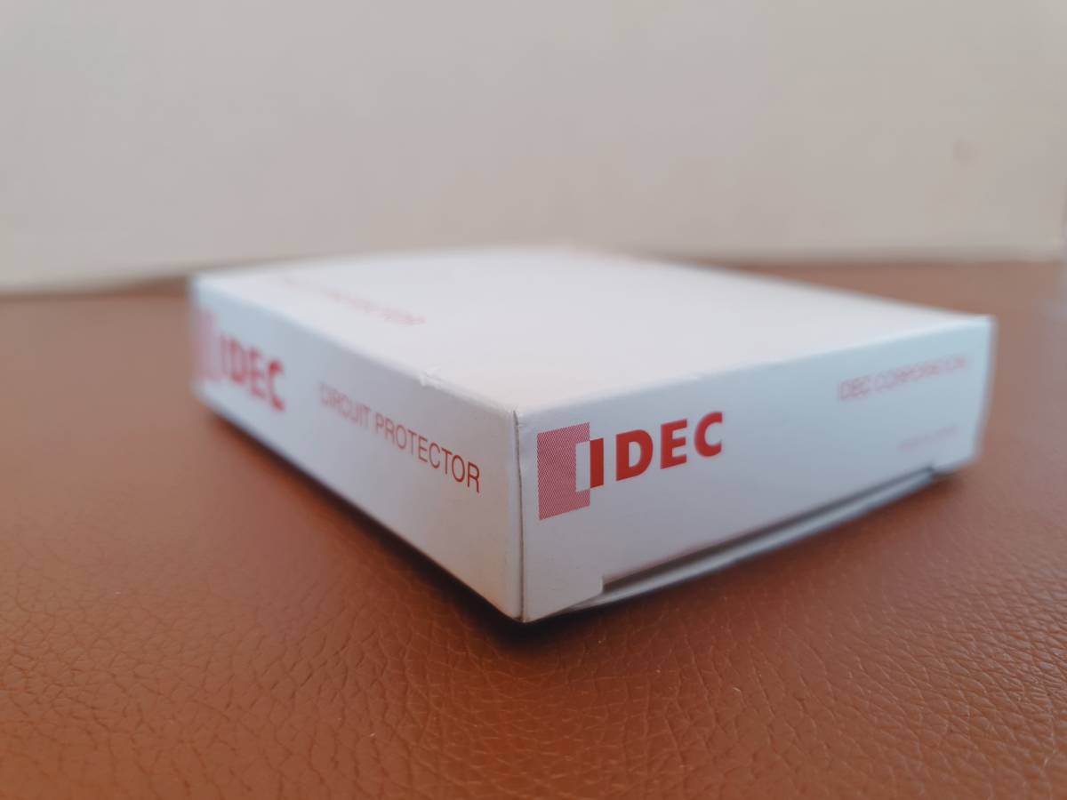 【新品】　未開封 未使用　IDEC NC1V-1111-3AA NC1V形サーキットプロテクタ 電流引外し 1極 中速形(A特性) NC1V-1111-10AA 2点セット_画像5