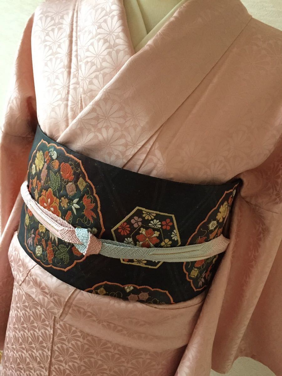 ☆ふんわりとした明るい雰囲気☆お祝いの日に☆しつけ糸付き未使用
