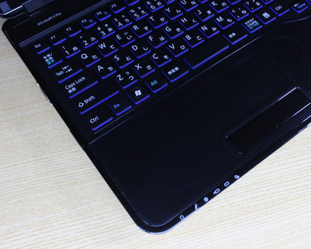☆高性能 Core i7☆爆速SSD搭載 メモリ8G ノートパソコン Blu-ray