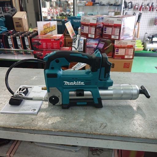 中古美品】MAKITA マキタ GP180D 18V充電式グリスガン 本体のみ 中古美品】MAKITA マキタ GP180D 18V充電式グリスガン 本体のみ