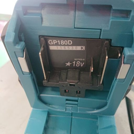 中古美品】MAKITA マキタ GP180D 18V充電式グリスガン 本体のみ 中古美品】MAKITA マキタ GP180D 18V充電式グリスガン 本体のみ