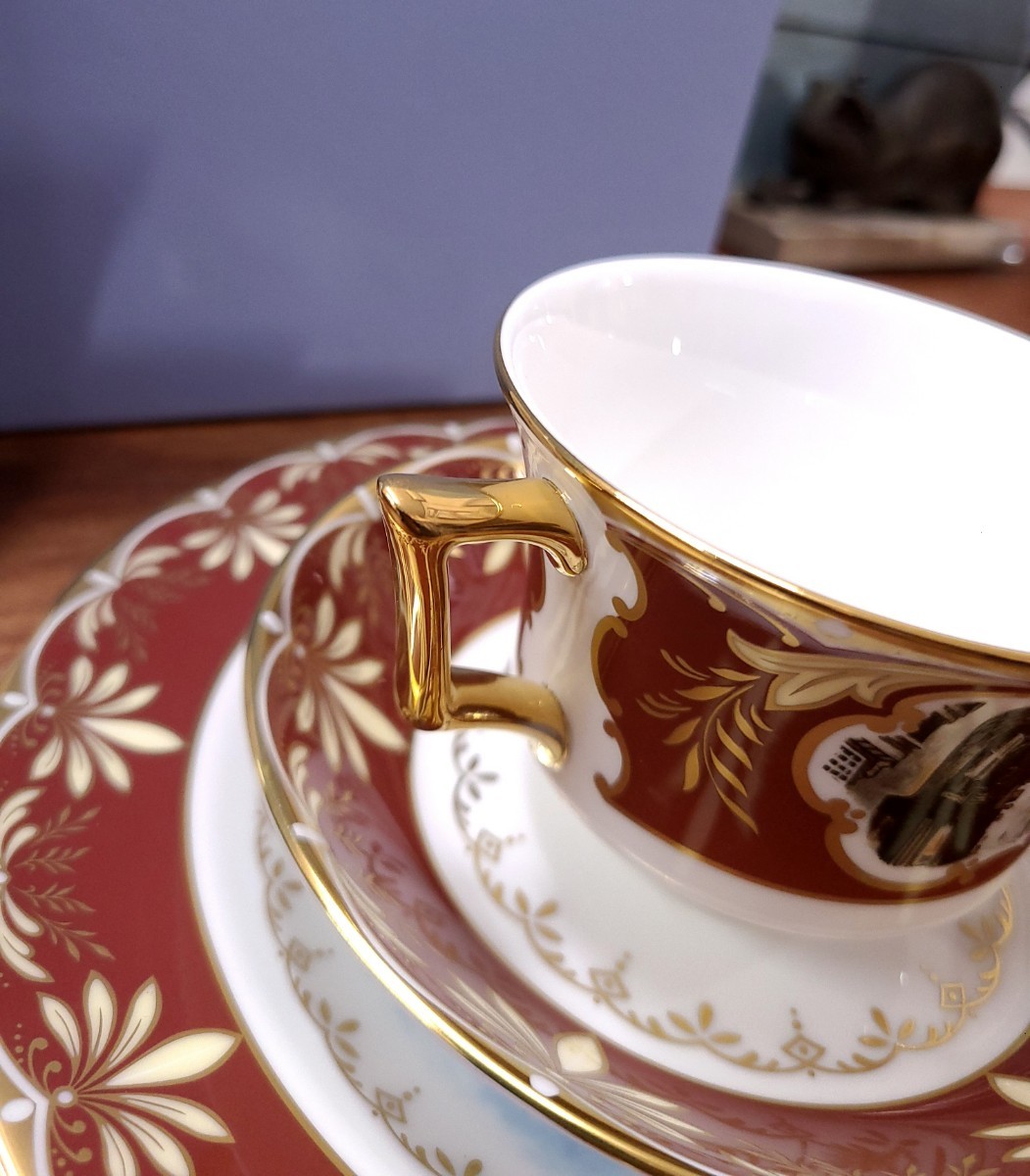 未使用☆WEDGWOOD ウェッジウッド GENIUS COLLECTION YORK トリオ カップ＆ソーサー プレート 限定1000セット 希少 ジーニアスシリーズ _画像4