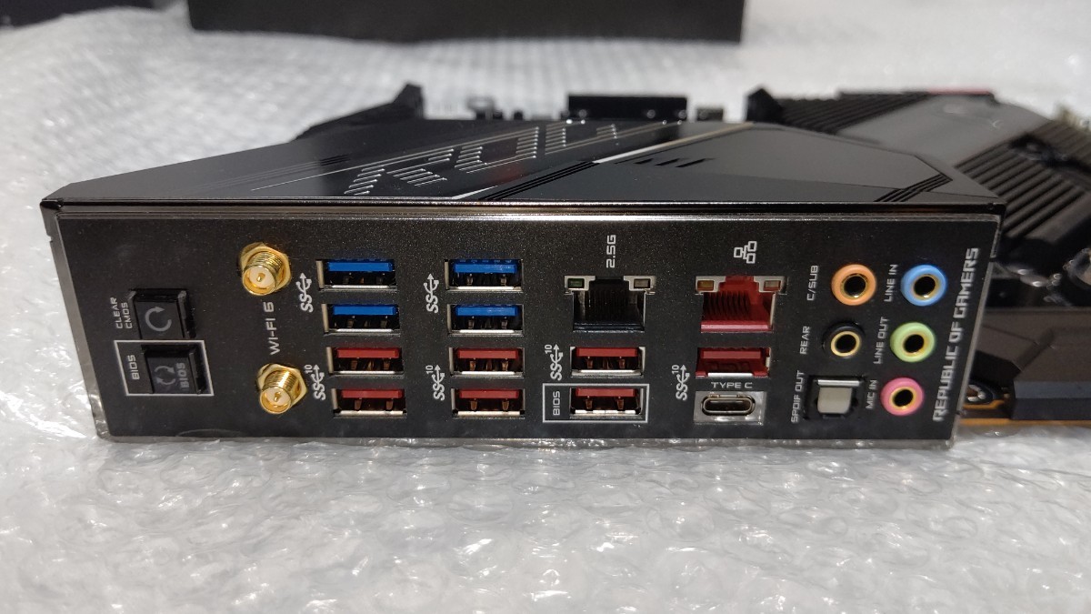 美品 ASUS ROG CROSSHAIR VIII DARK HERO 最新BIOS更新済み X570 ATX マザーボード