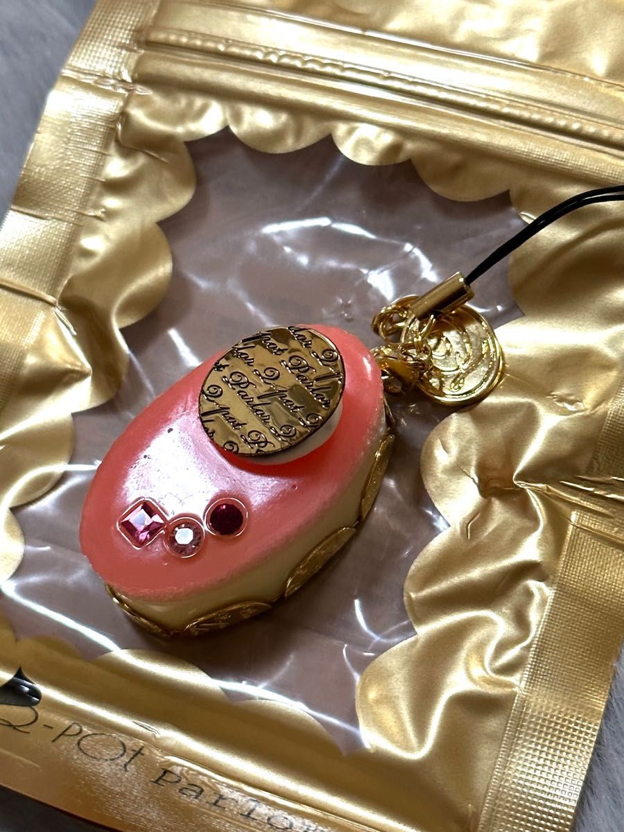 未使用 Q-pot キューポット ストロベリーケーキ ストラップ 未使用 Q-pot キューポット ストロベリーケーキ ストラップ