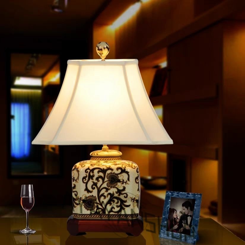 高品質 ☆ テーブルランプ LED対応 陶器 アジア 北欧 レトロ アンティーク ナイトスタンド 照明 おしゃれ おすすめ インテリア 寝室 リビン
