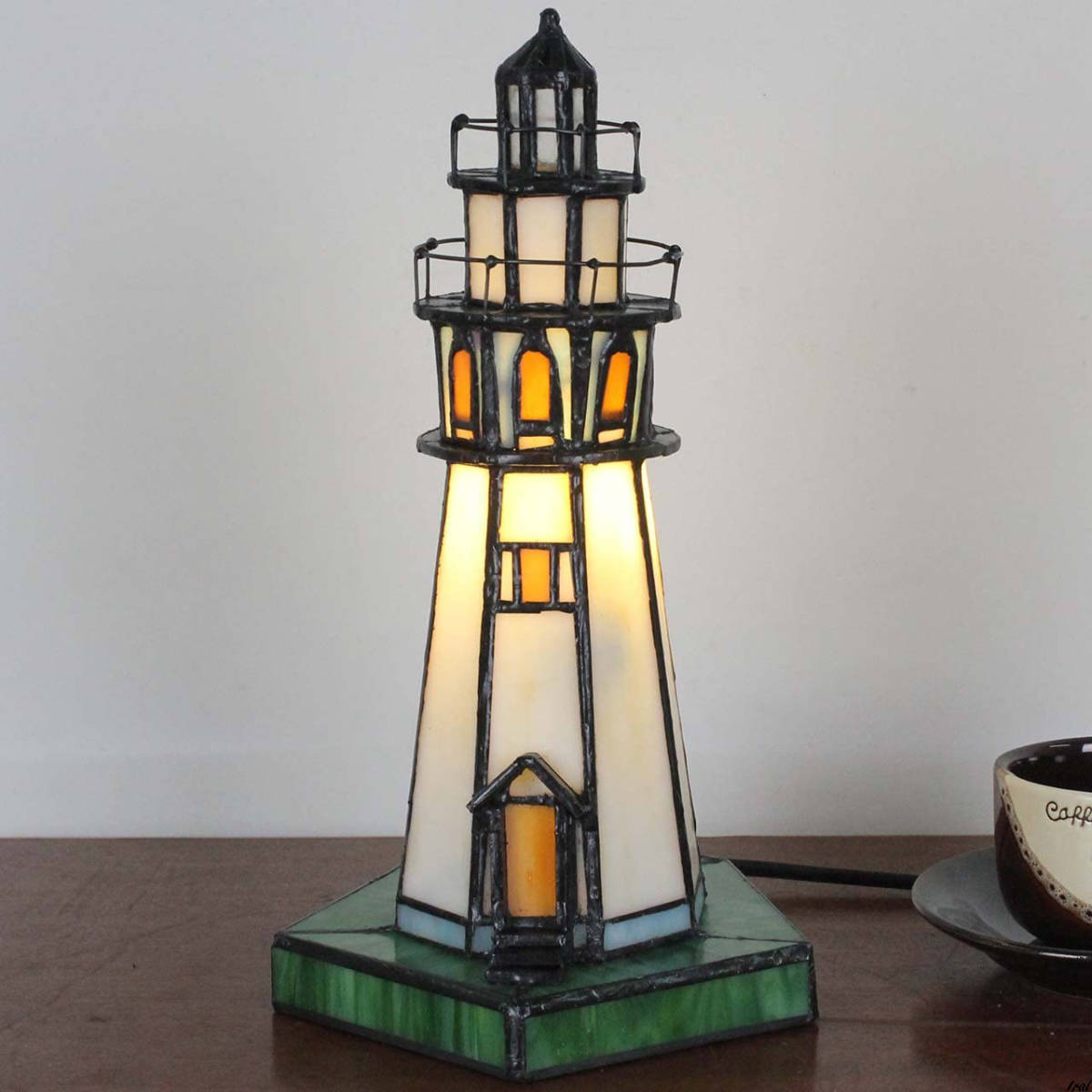 ステンドグラスランプ 灯台型 プレゼント テーブルランプ 小夜灯