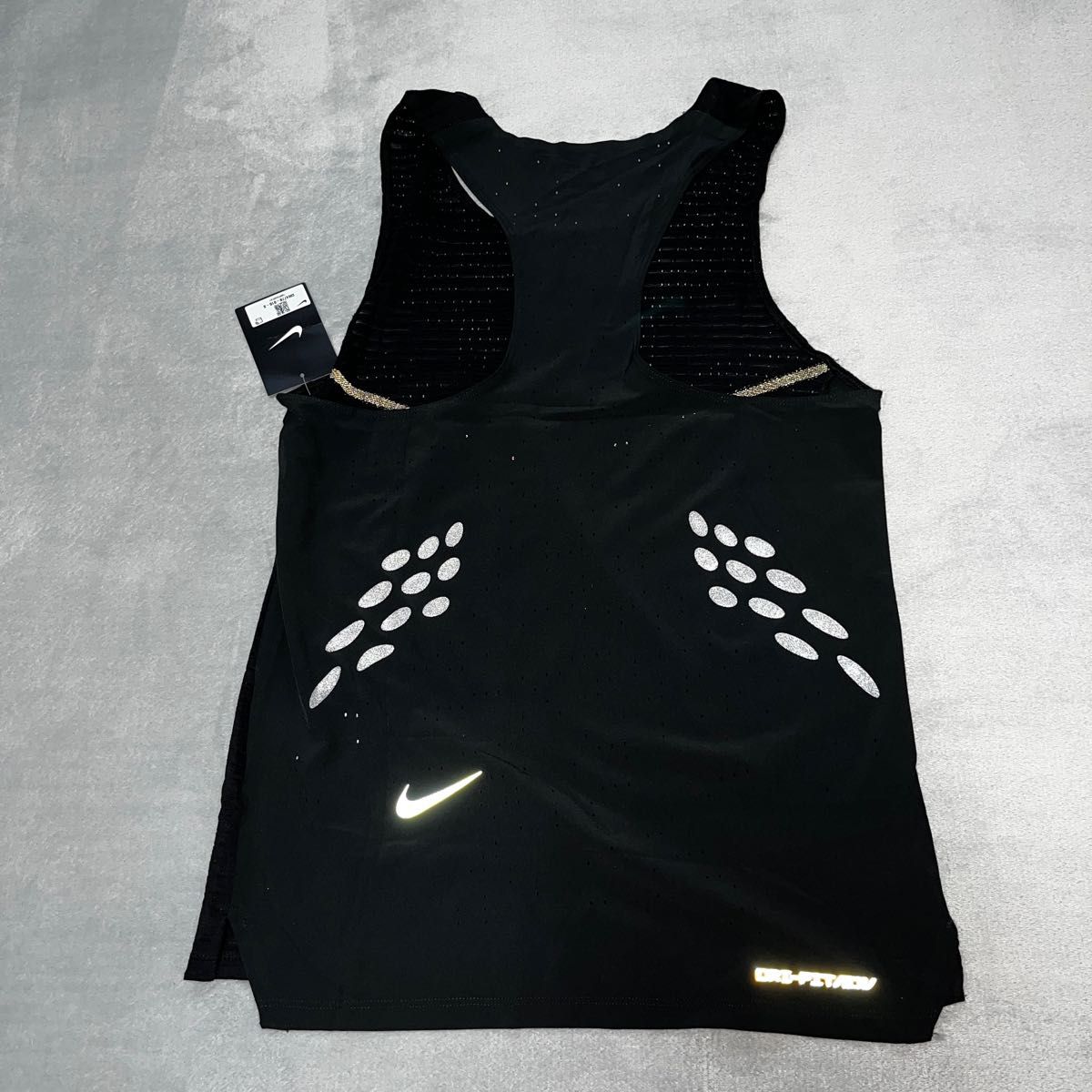 NIKE RUNNING DIVISION ナイキ ランディビジョン タンクトップ NIKE RUNNING DIVISION ナイキ ランディビジョン タンクトップ