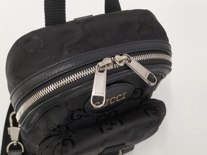 GUCCI オフザグリッド スリング バックパック ナイロン ブラック