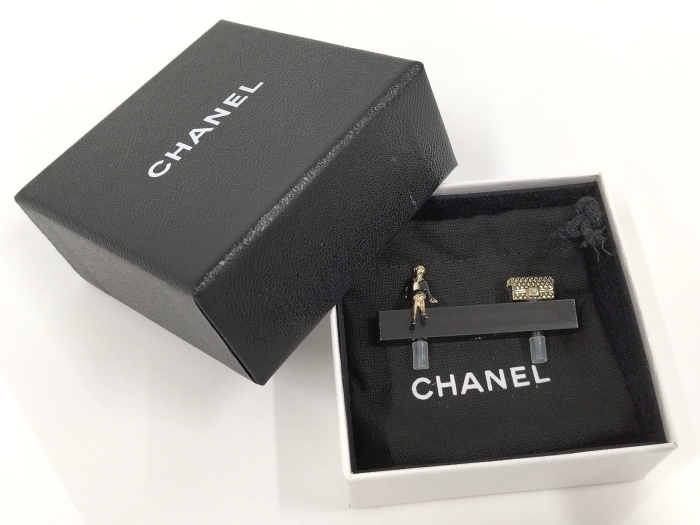 超歓迎された イヤホンジャック 【中古】CHANEL バッグ 2点セット