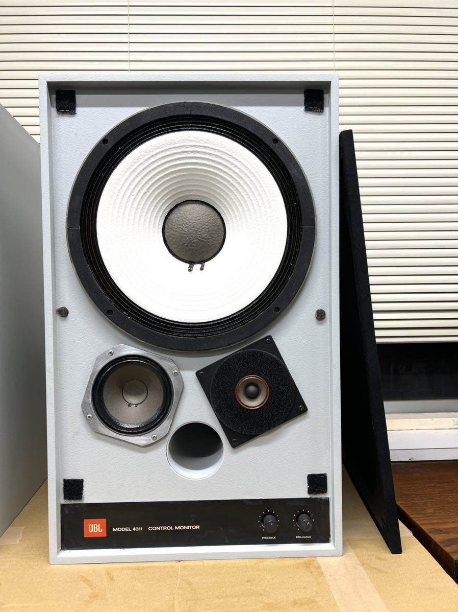 JBL 4311 MONITOR CONTROL スピーカーペア。美品。動作良好き JBL 4311 MONITOR CONTROL スピーカーペア。美品。動作良好き