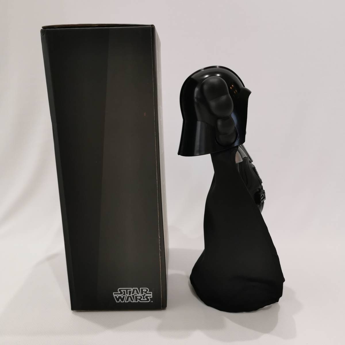 中古 KAWS STAR WARS Darth Vader ダースベイダー コンパニオン MEDICOM TOY カウズ スターウォーズ_画像3