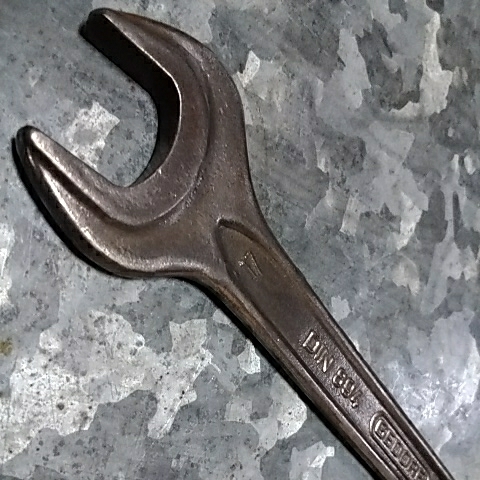 gedore-GEDORE maintenance for tool car tool one-side . wrench wrench size inscription 17mm.. total length 159.5mm. Germany DIN894 vanadium Germany made 