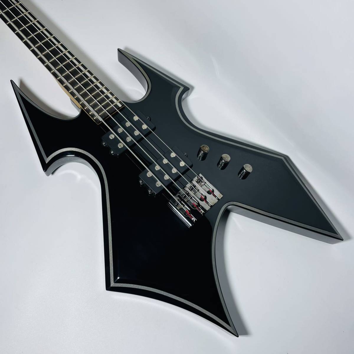 希少・美品】BC Rich Warbeast Trace Bass ベース-