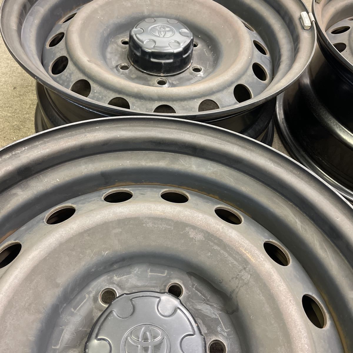 TOYOTA トヨタ 純正 FJクルーザー鉄ホイール スチールホイール 4本のみ