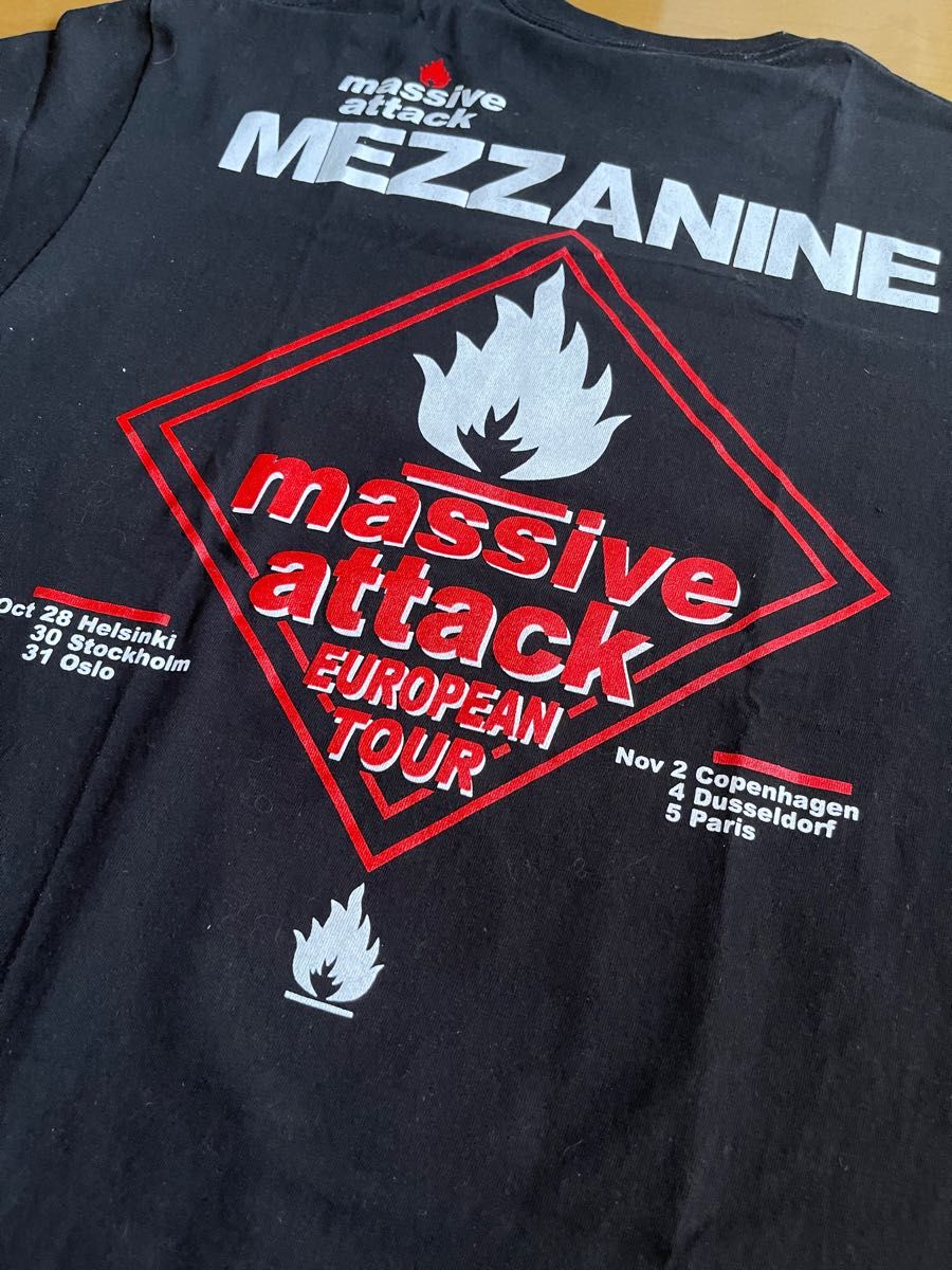 Massive Attack Mezzanine マッシブアタック tシャツ|Yahoo Massive Attack Mezzanine マッシブアタック tシャツ|Yahoo
