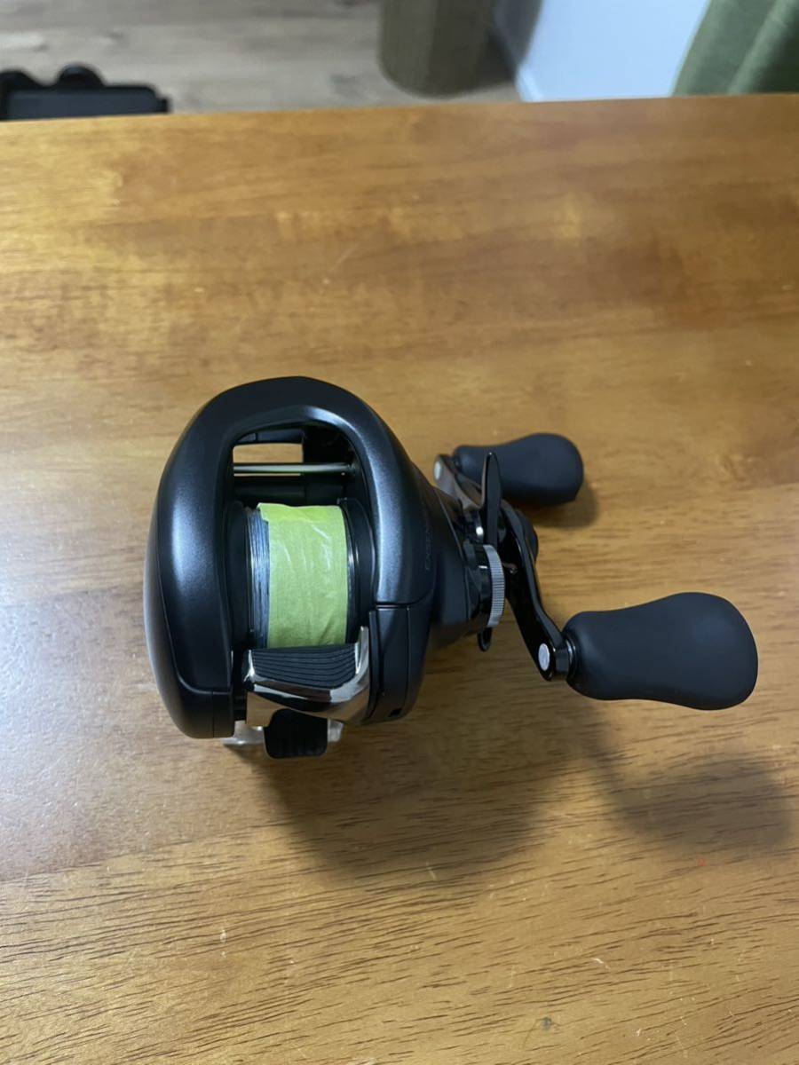 極美品 22エクスセンスdc XG RIGHT 右ハンドル ベイトリール シマノ