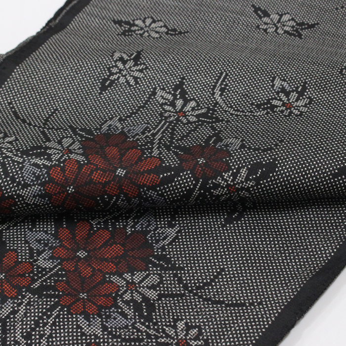 大島紬 反物 新品 未仕立て 日本製 女性 レディース 花柄 絣 着物 きもの 洋服 和裁 洋裁 リメイク_画像3