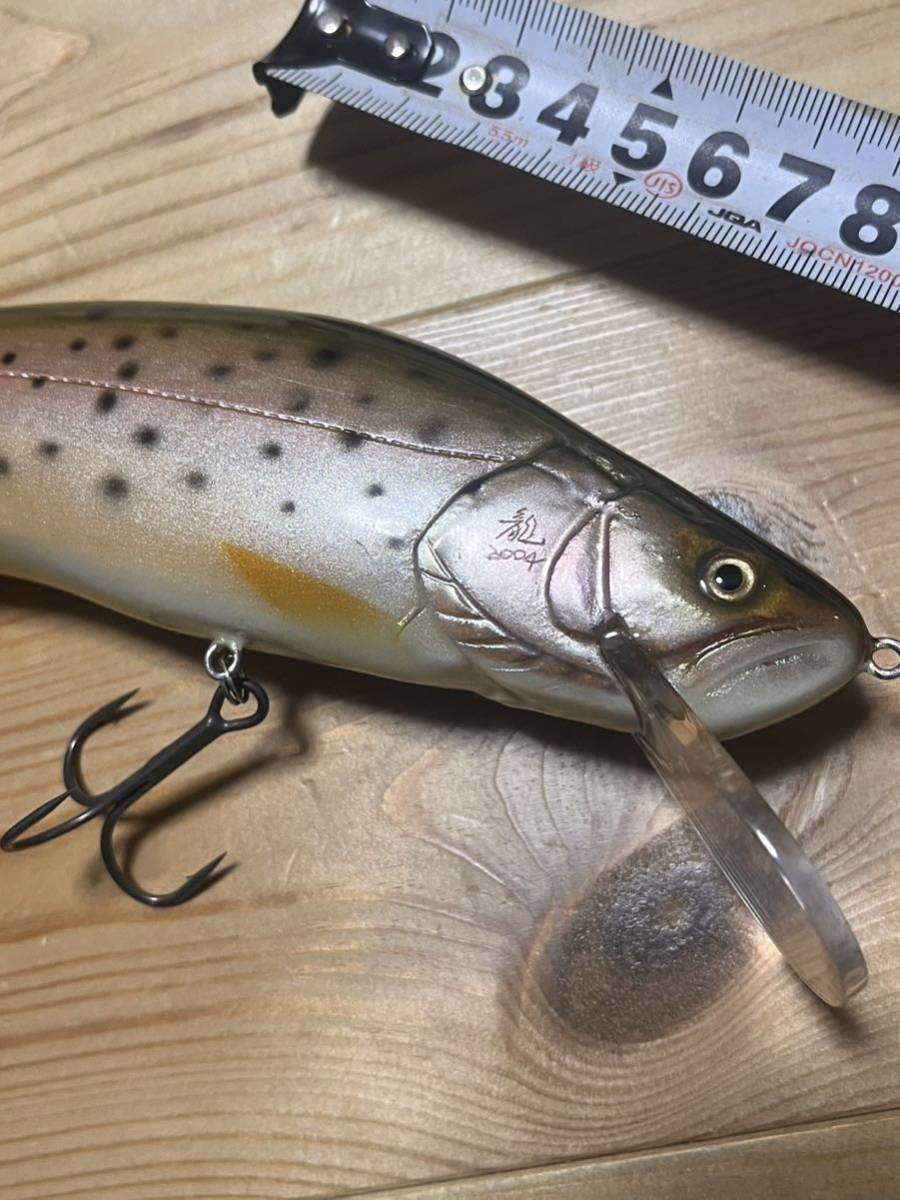 美品　ウッドベイト WOOD BAIT Residy 18FR ビッグベイト レジディー　ハンドメイド　ニジマス　トラウト　ビッグベイト_画像6