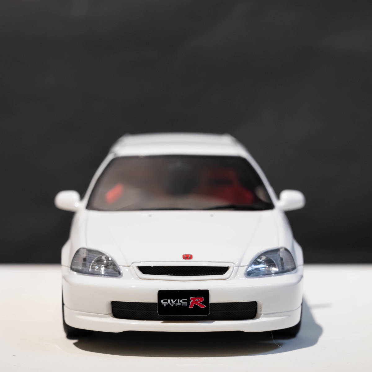 OTTO 1/18 HONDA CIVIC TYPE R EK9 VTEC 模型