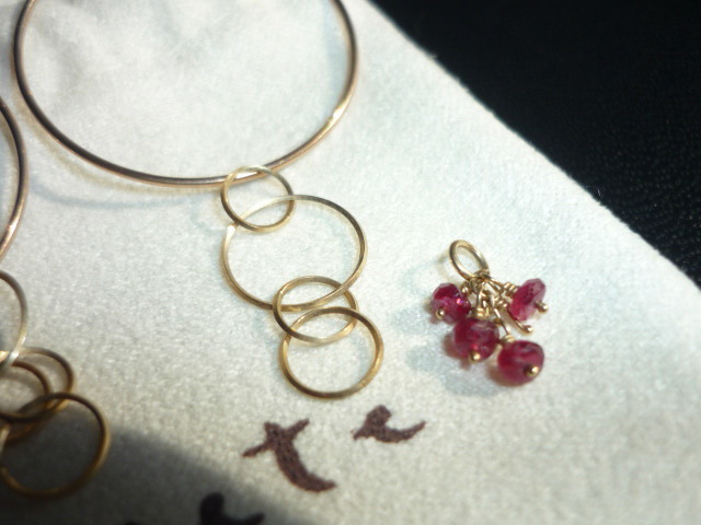 agete K10PG hoop earrings 1 pair + K10YG charm 2 pair set cloth sack attaching Agete K10 10 gold earrings red spinel with translation with defect price decline 