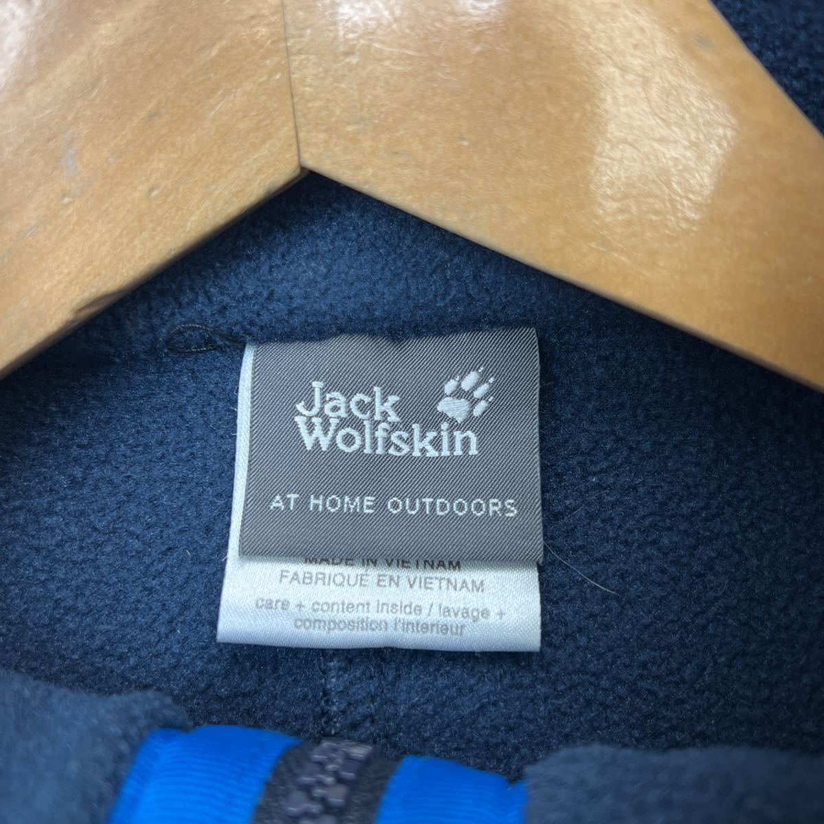 Jack Wolfskin * comfortable * design * boa fleece jacket blue navy L outdoor camp Jack Wolfskin #AB233