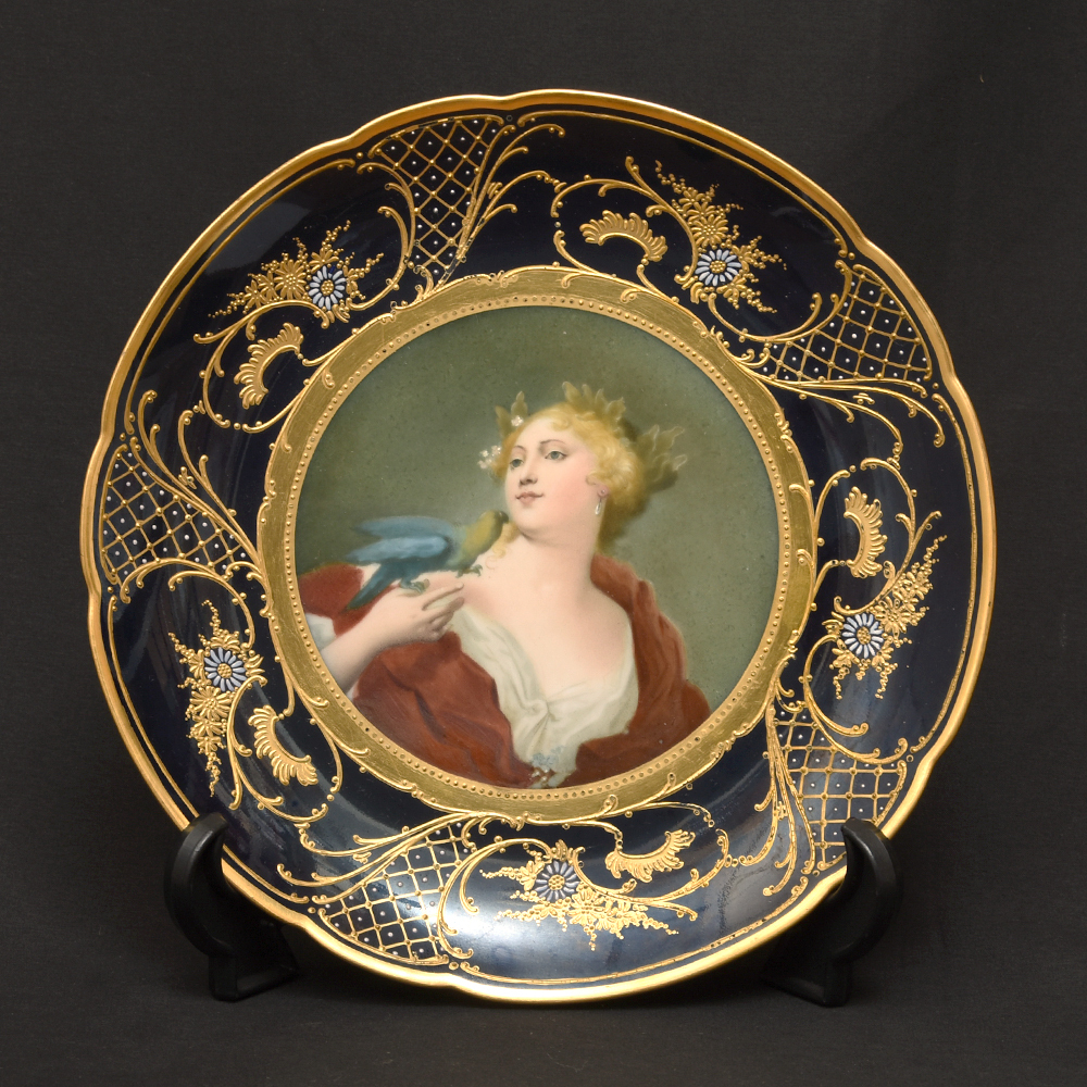 西洋アンティーク ヴィエナスタイル 女性画 金彩 プレート 絵皿 1900年頃 陶磁器 西洋美術　z4525t