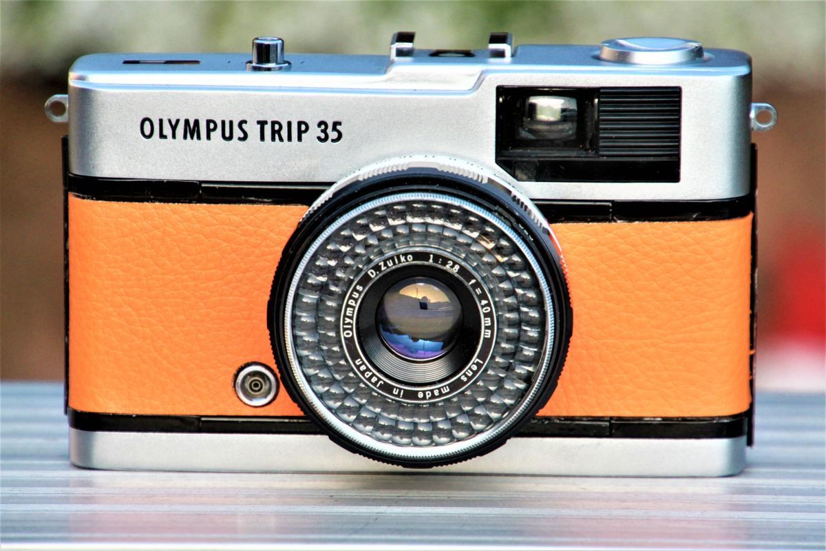 フィルムカメラ 初心者 中古 カメラ OLYMPUS TRIP 35 おすすめ オレンジ 【オーバーホール済】【中古】【送料無料】