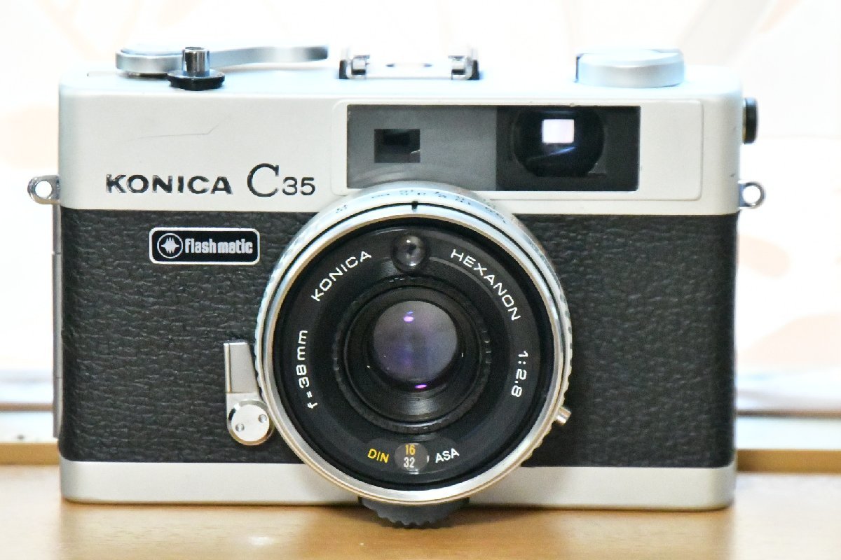 流行 KONICA C35 Flashmatic フィルムカメラ コニカ ミノルタ【中古