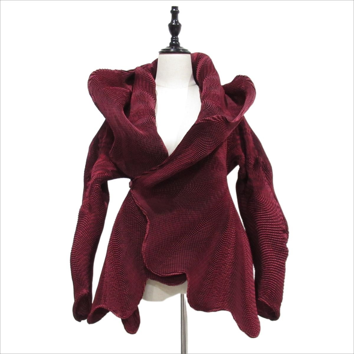 ほぼ未使用 17AW ISSEY MIYAKE イッセイミヤ 3D スチームストレッチ