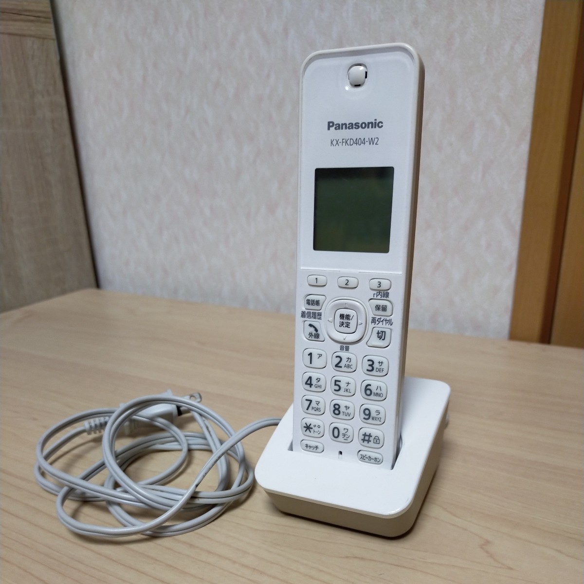  free shipping prompt decision Panasonic extension for cordless handset KX-FKD404-W2 exclusive use with charger .Panasonic parent machine .. extension verification, inside line telephone call verification settled ②