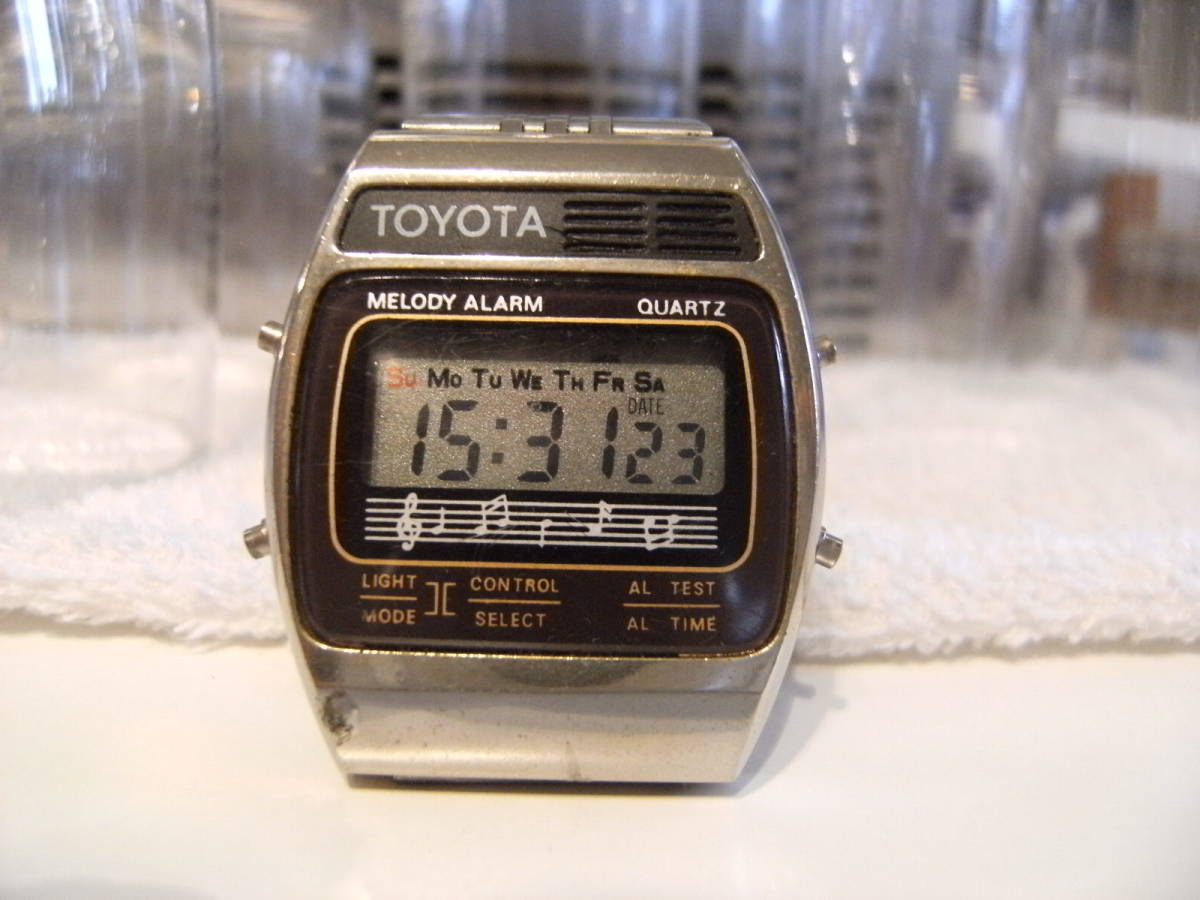  rare * Showa Retro 80 period *TOYOTA LCD QUARTZ Toyota Motor digital wristwatch * old car yan key F1 Hakosuka date light alarm melody -