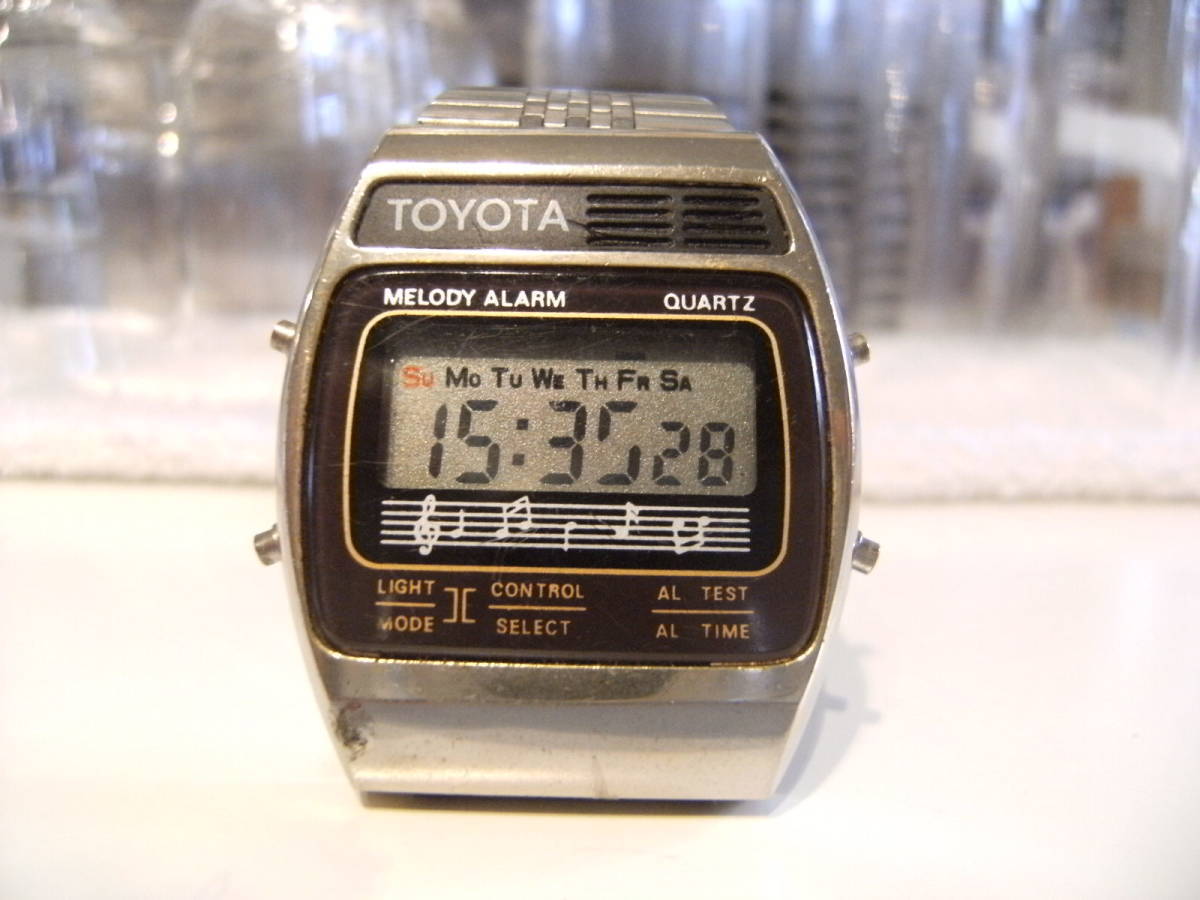  rare * Showa Retro 80 period *TOYOTA LCD QUARTZ Toyota Motor digital wristwatch * old car yan key F1 Hakosuka date light alarm melody -