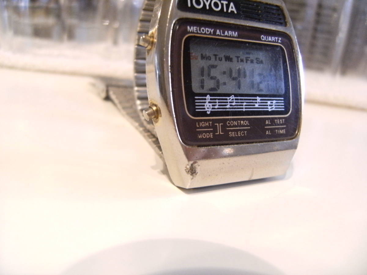  rare * Showa Retro 80 period *TOYOTA LCD QUARTZ Toyota Motor digital wristwatch * old car yan key F1 Hakosuka date light alarm melody -